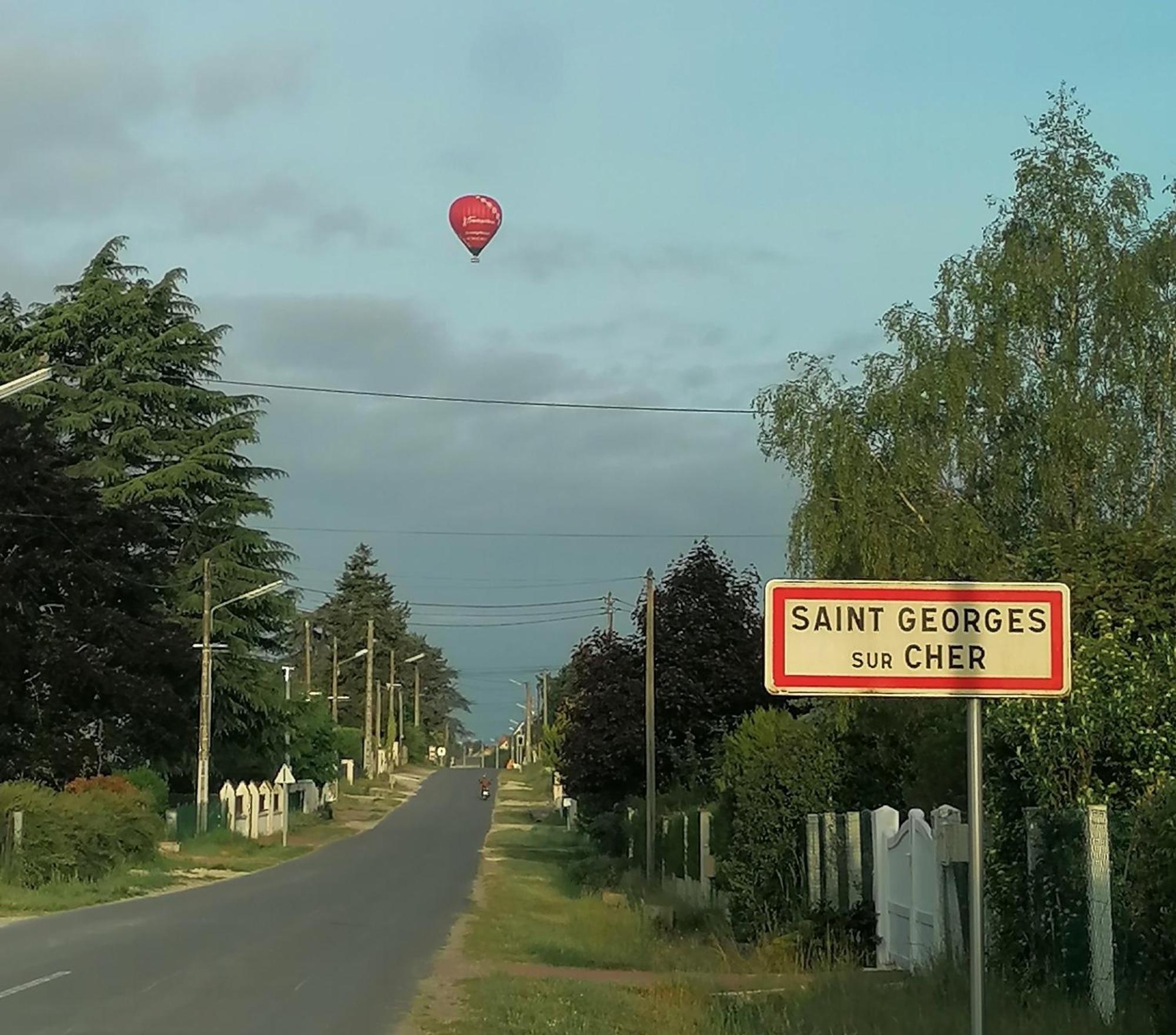 Le Moulin Du Mesnil Panzió Saint-Georges-sur-Cher Kültér fotó